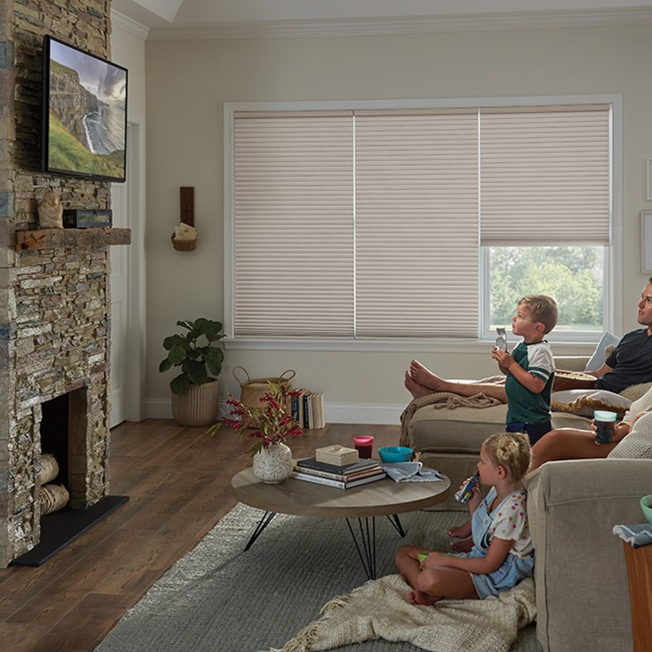 Color: Hideaway Arctic Bird