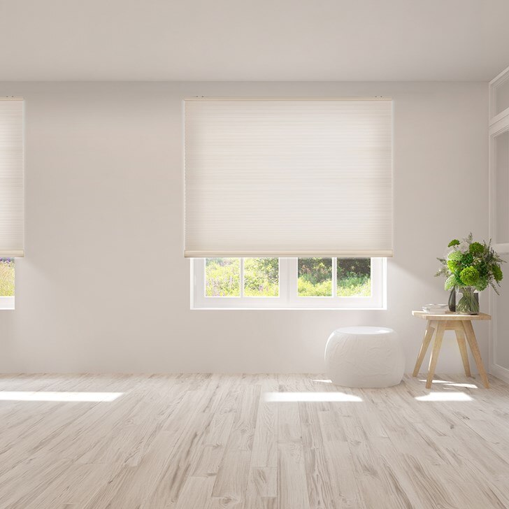 Color: Oakwood; Lift: Cordless
